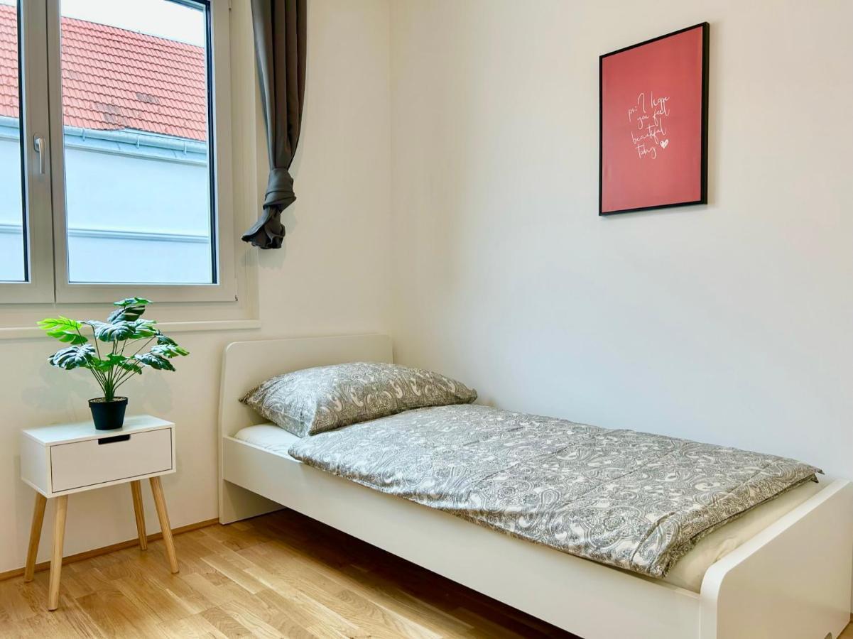 80 M2 - Terrace - Free Parking Apartman Bécs Kültér fotó