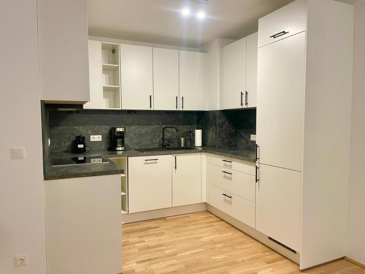 80 M2 - Terrace - Free Parking Apartman Bécs Kültér fotó