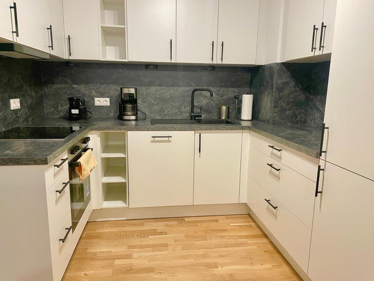 80 M2 - Terrace - Free Parking Apartman Bécs Kültér fotó